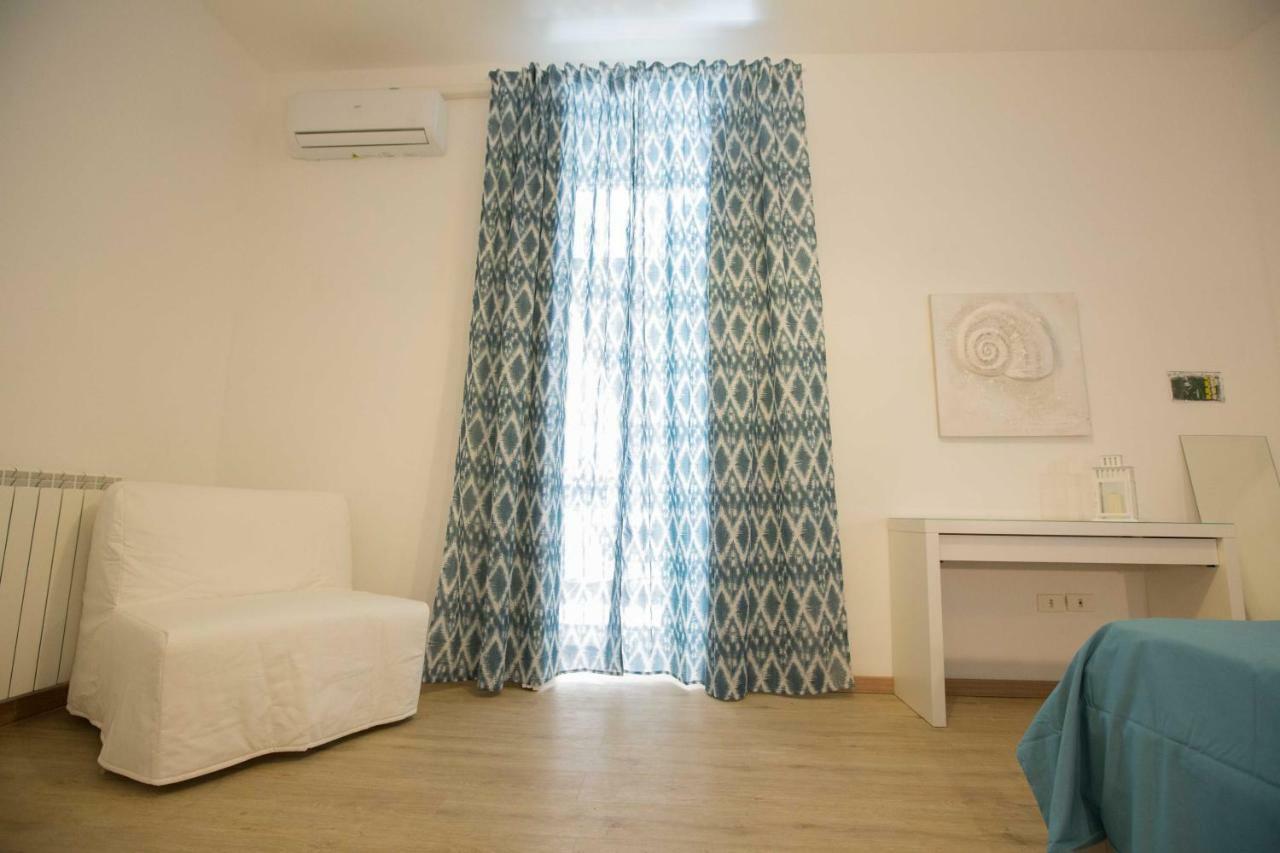 Little Hope 83 By Dimorra Apartment เนเปิลส์ ภายนอก รูปภาพ